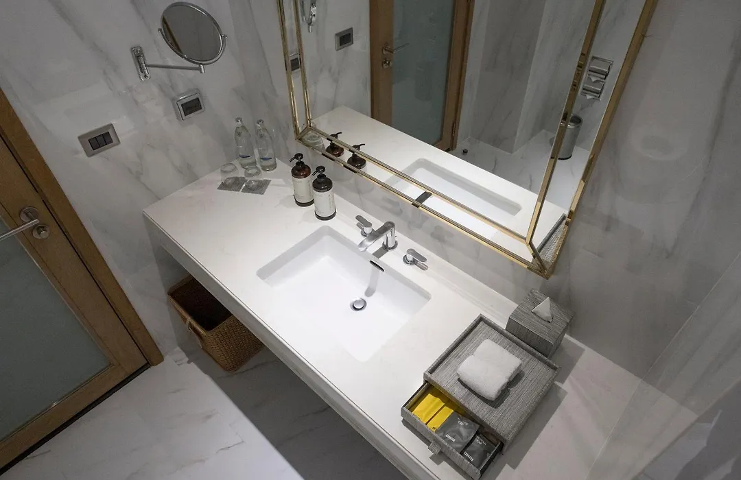 Muu Bangkok, Small Luxury Hotels Of The World-1